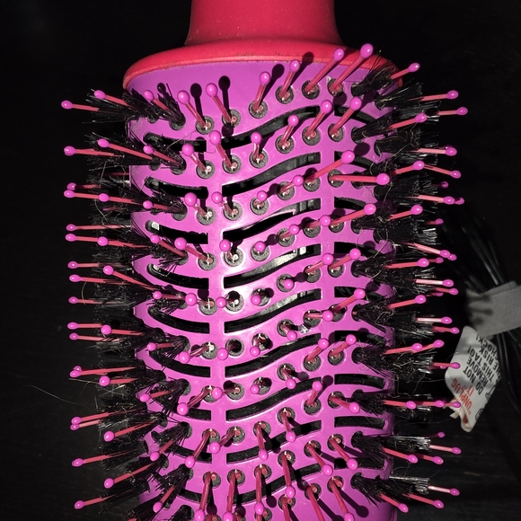 Bed Head Dryer Brush - Picture 2 of 2
